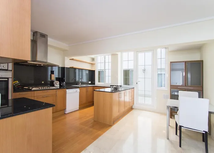 Seafront Ap Acuario *