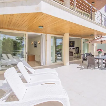 Seafront Ap Acuario Apartment *