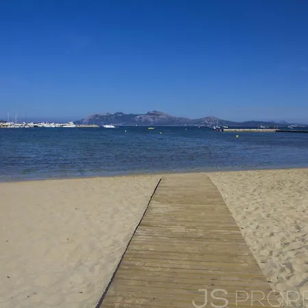 Apartment Seafront Ap Acuario
