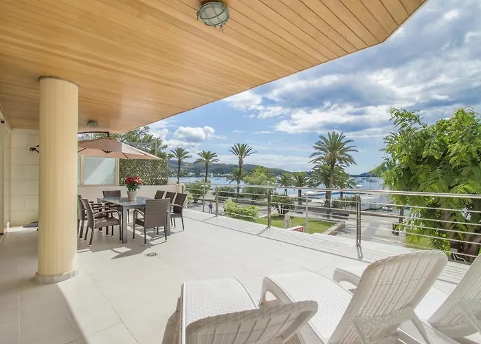 Seafront Ap Acuario Appartement